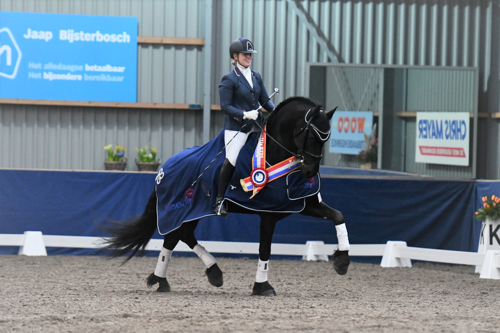 Marell Hilberts wint met Tornado Oet Oale Kloosterveen de Zilveren Zweep