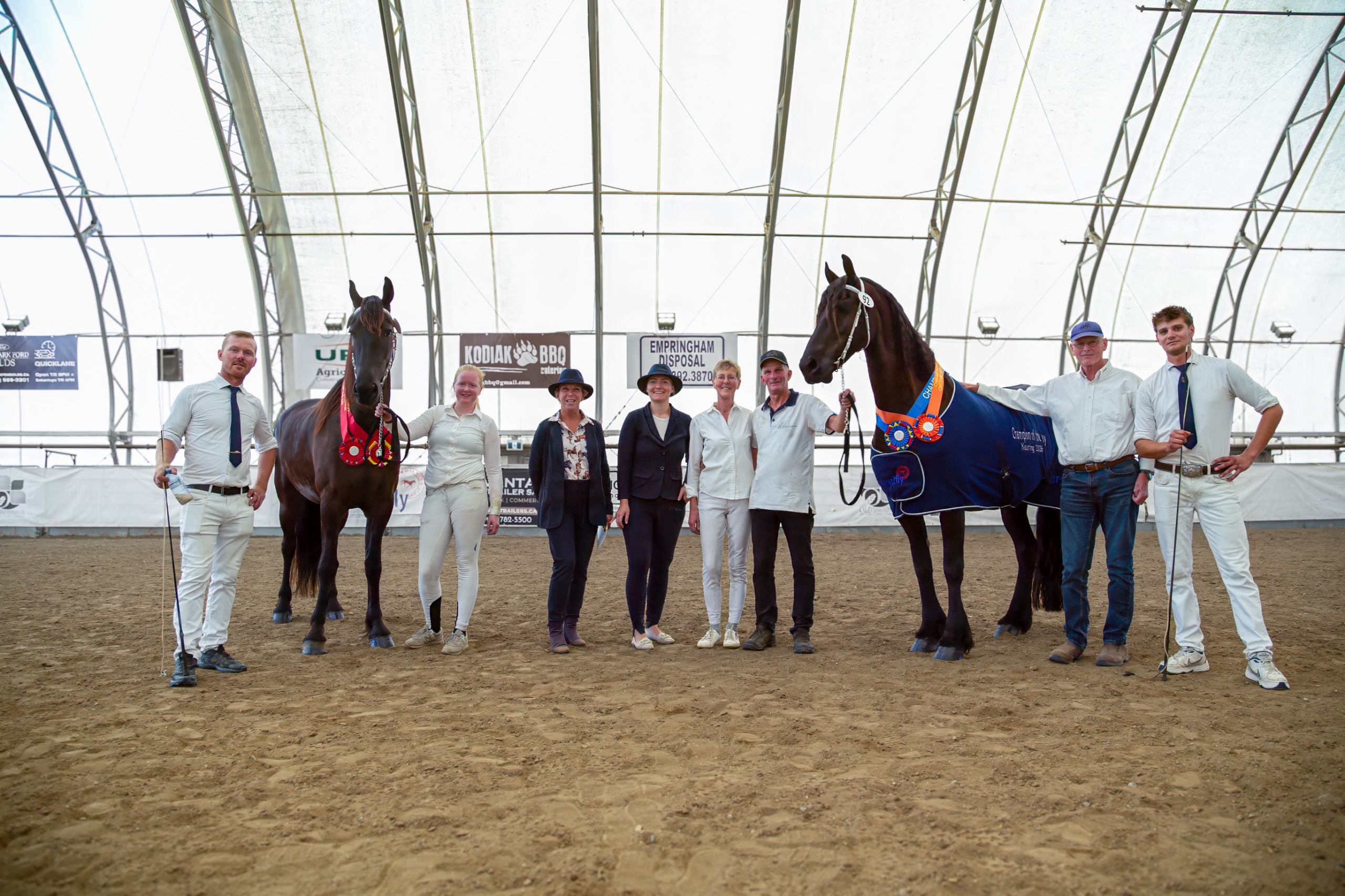 Keuren in Canada: 12-jarige Victoria (Jisse 433) kampioen